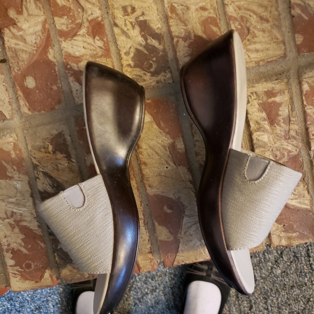 Sandals - Picture 5 of 6